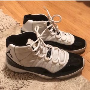 Air Jordan Retro 11 Concord